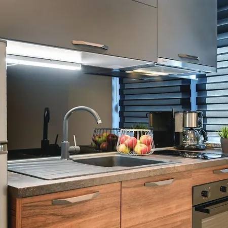Exclusive Apartment *